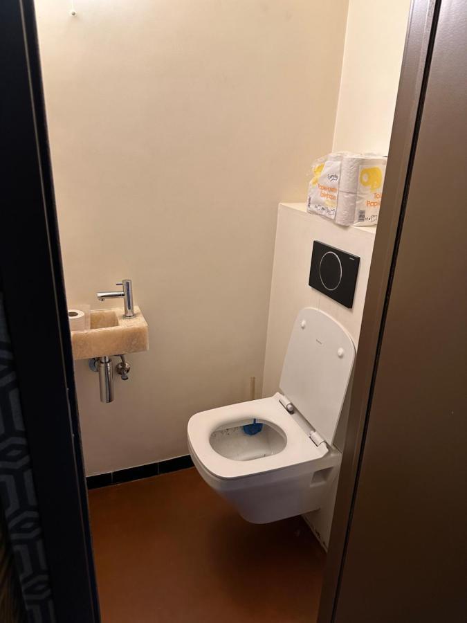 Clam，Grand Apartment In Uccle Брюксел Екстериор снимка