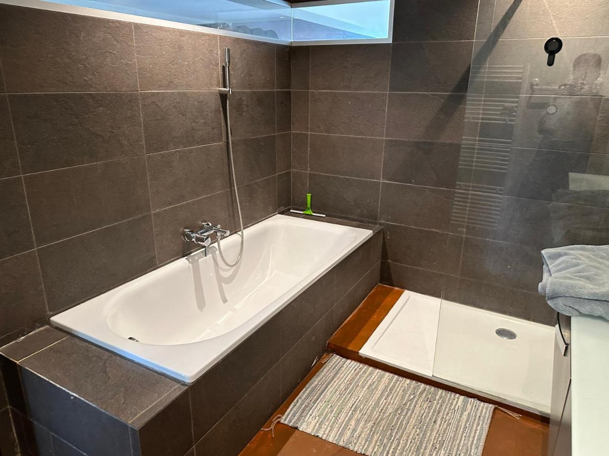 Clam，Grand Apartment In Uccle Брюксел Екстериор снимка