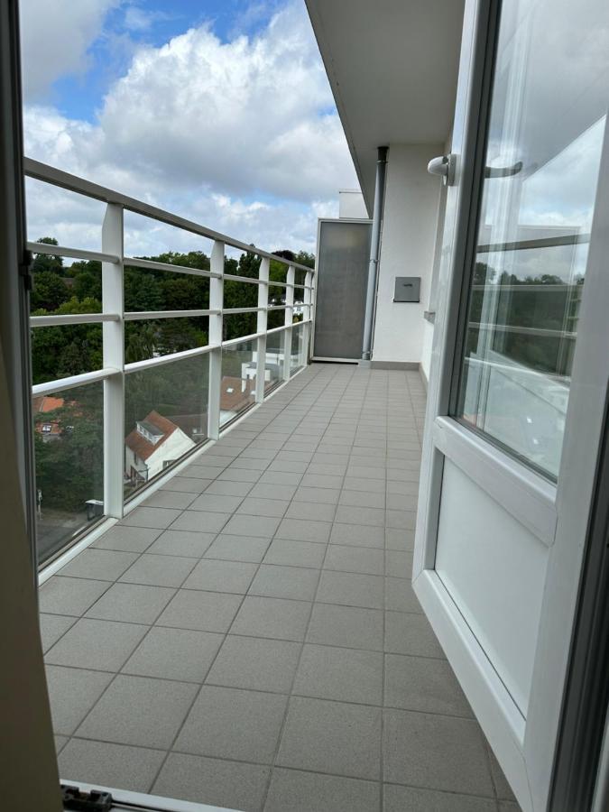 Clam，Grand Apartment In Uccle Брюксел Екстериор снимка